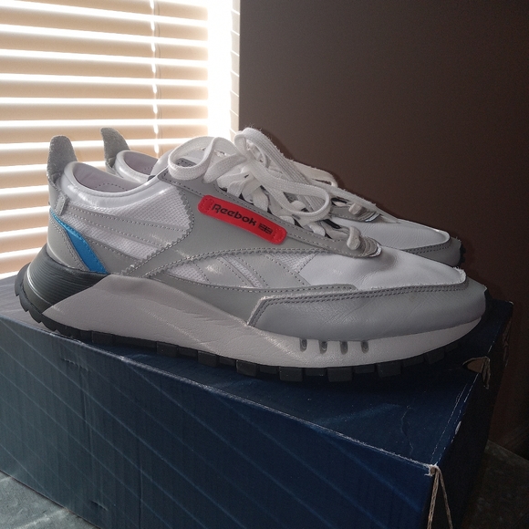 Reebok Classic Legacy size 9 with box 📦 - Picture 1 of 3